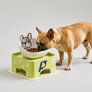 Height-adjustable Frenchie feeder with a tilting ceramic bowl