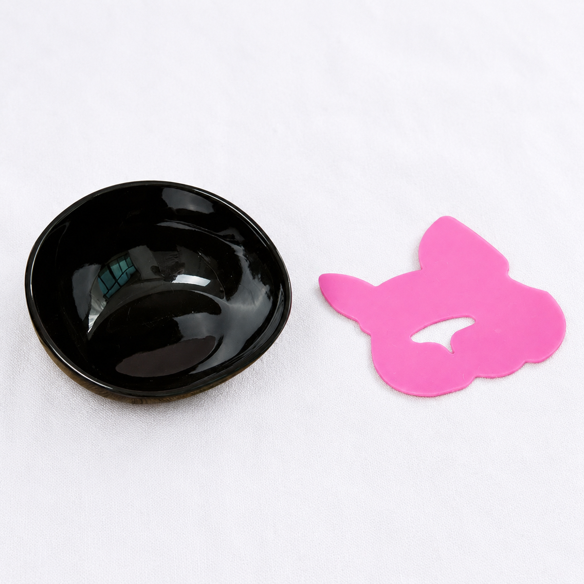 Frenchie feeding stand adjustable to roughly 6 to 8 cm high