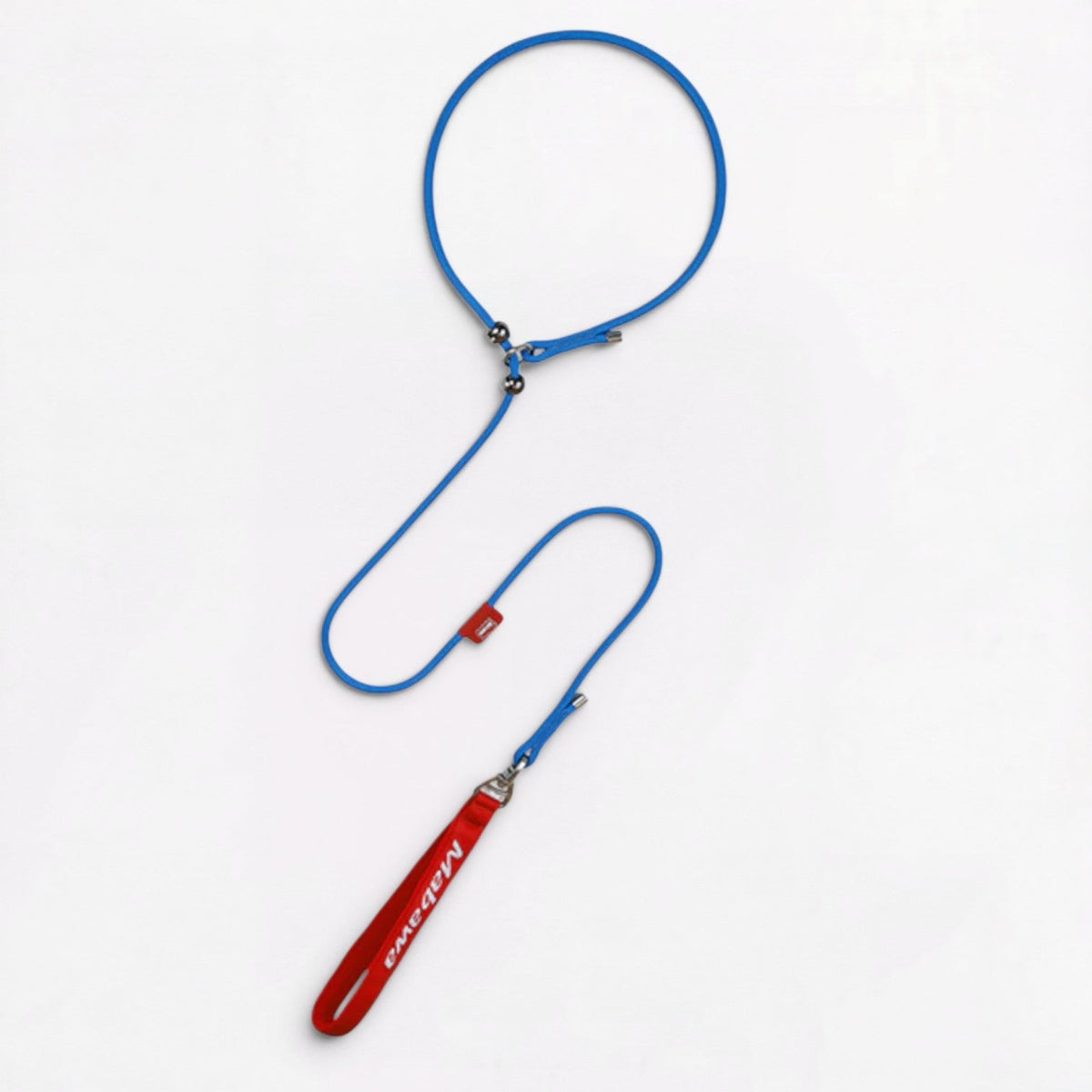 Frenchie rope leash with a double-limit stop holding the loop at a set width
